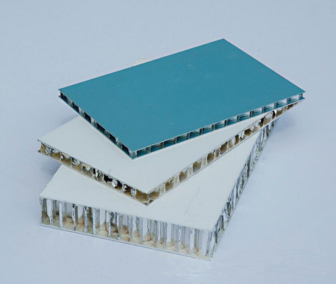सरकारी भवन के लिए निलंबित छत एल्यूमिनियम हनीकॉम्ब बोर्ड पीवीडीएफ