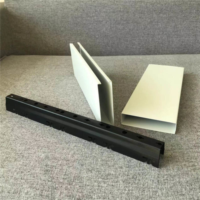 50x100mm एल्यूमिनियम धातु छत निलंबित यू आकार ध्वनिक छत प्रणाली