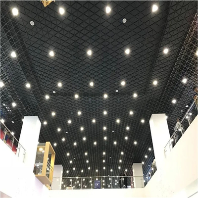 पनरोक एल्यूमिनियम त्रिभुज ओपन सेल छत 200x200x200 मिमी